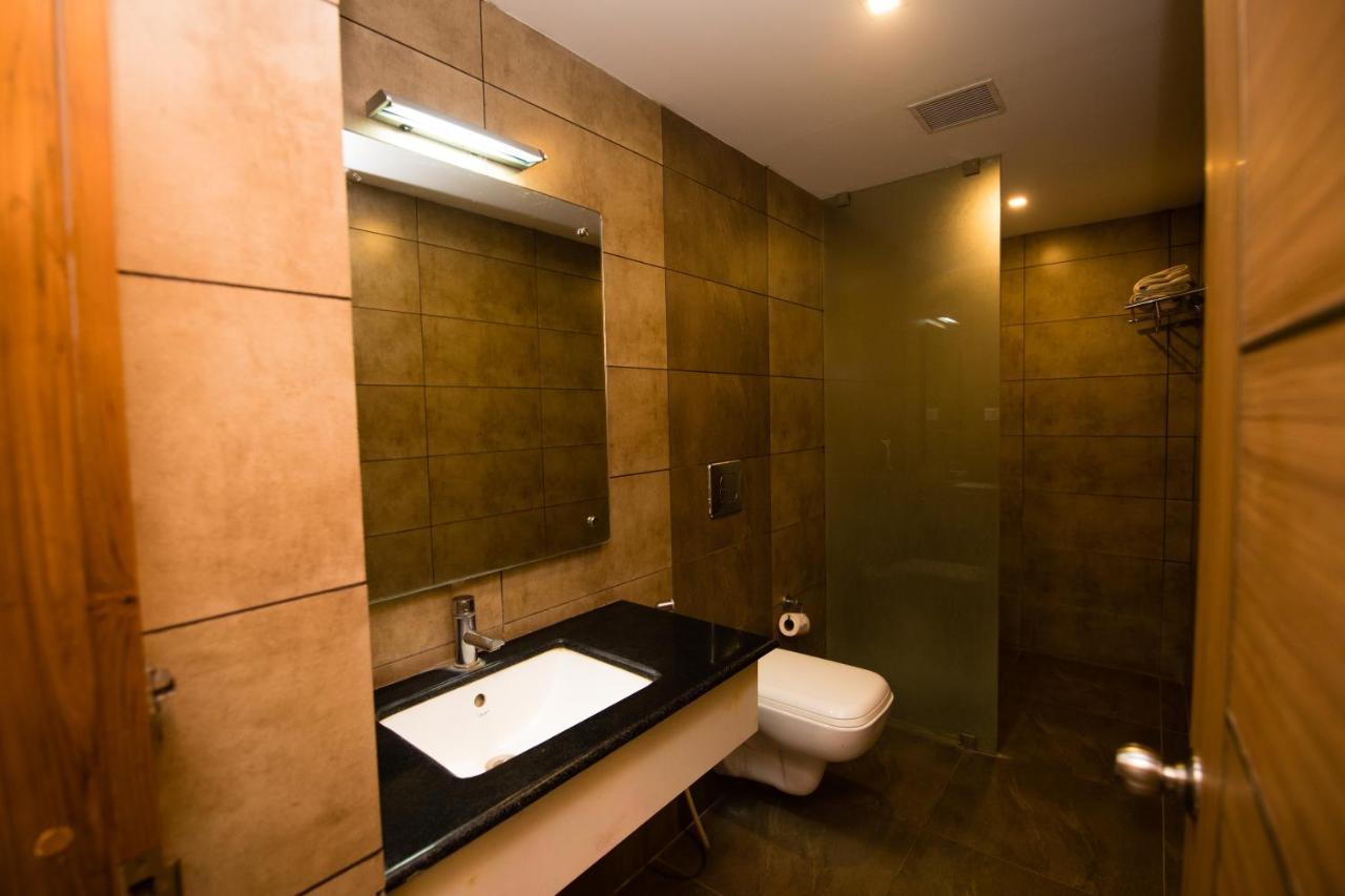 Hotel Kapilavasthu Palakkad Esterno foto