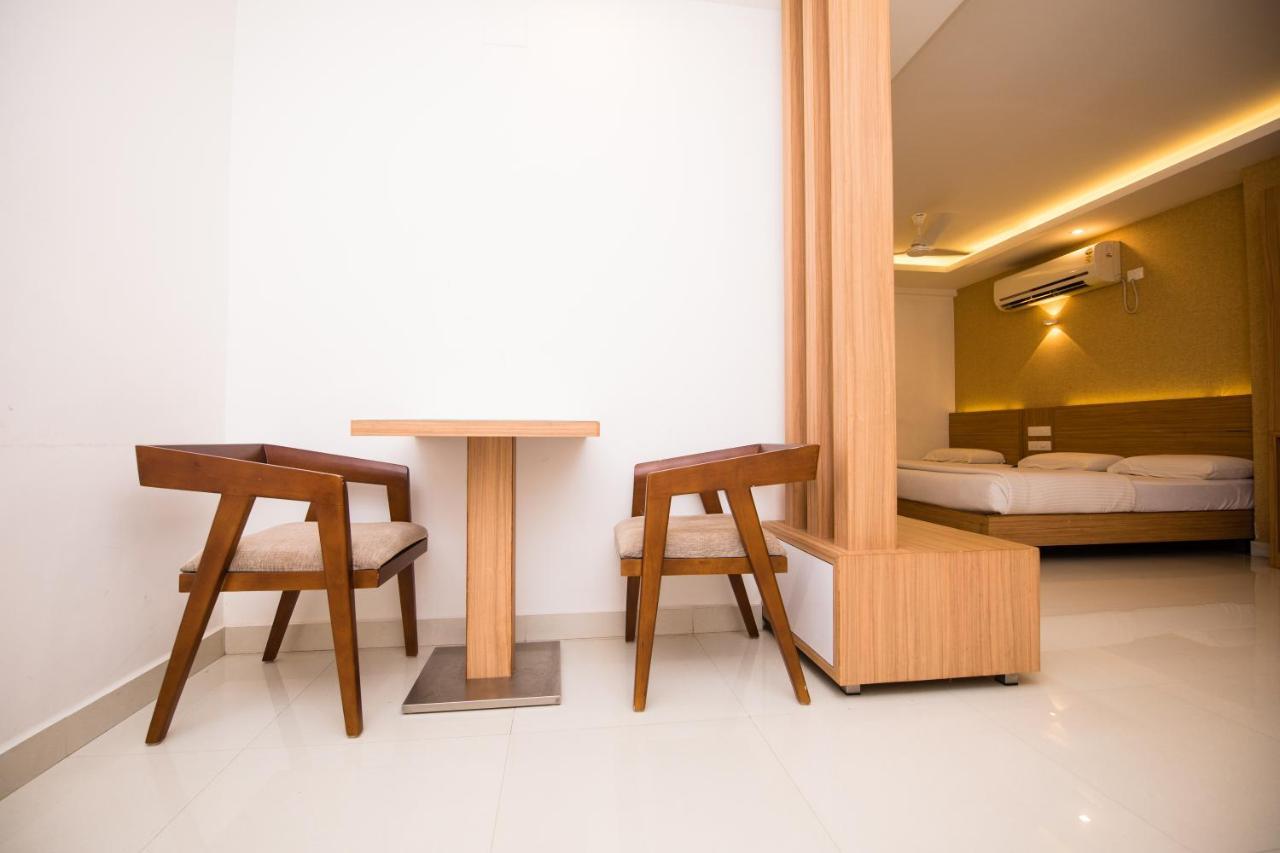 Hotel Kapilavasthu Palakkad Esterno foto