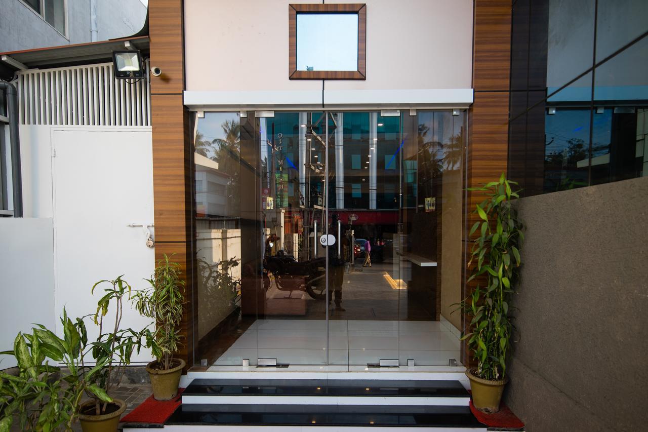 Hotel Kapilavasthu Palakkad Esterno foto