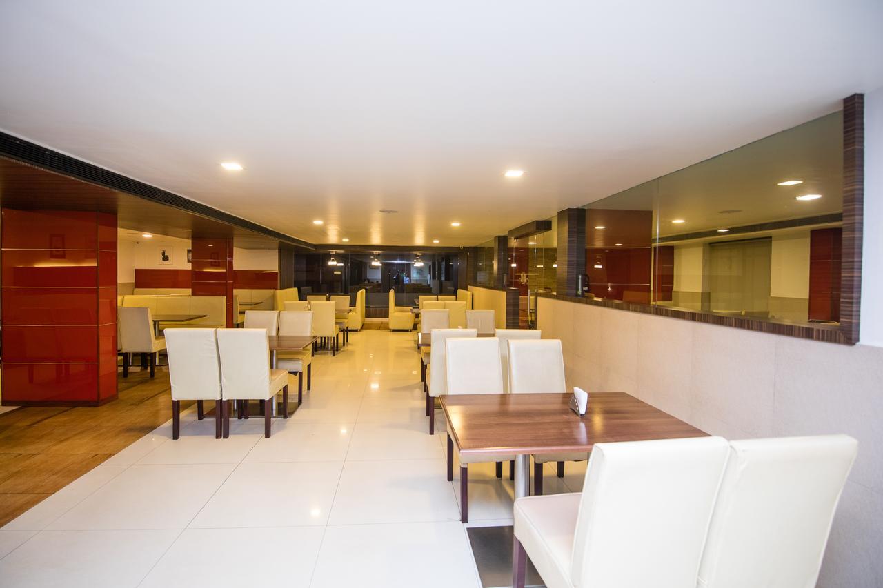 Hotel Kapilavasthu Palakkad Esterno foto