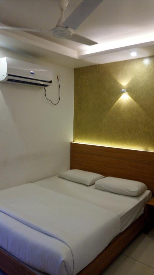 Hotel Kapilavasthu Palakkad Esterno foto