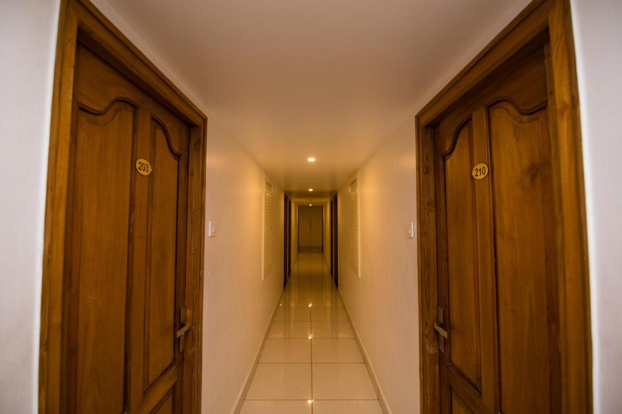 Hotel Kapilavasthu Palakkad Esterno foto